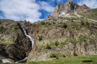 Fransa 'daki Alpes-de-Haute-Provence' de bir şişe Mary.