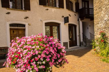 İtalya 'da, Val Aoste' de bir kürsü.