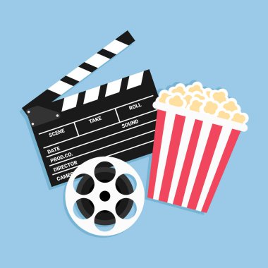 Film afişi şablonu. Sinema arka planı film makarası, patlamış mısır kovası ve el çırpma tahtası. Düz biçimli vektör illüstrasyonu