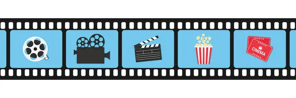 Film şeridi çerçevelerinde sinema ikonları. Film makarası, kamera, patlayan mısır ve sinema biletleri. Vektör illüstrasyonu