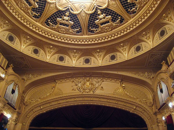 Інтер Палацу Королівського Театру — стокове фото