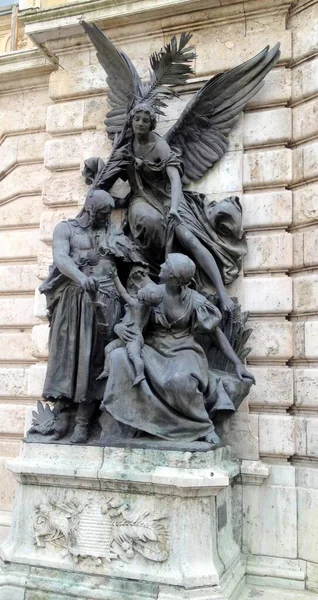 Standbeeld Van Engel Van Heilige Drie Eenheid Stad — Stockfoto