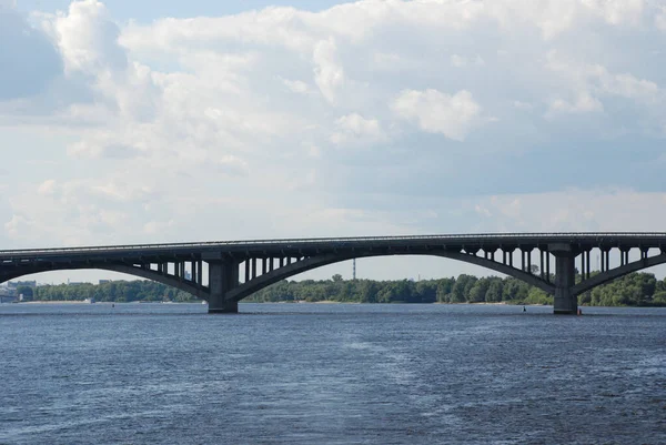 Krásný Výhled Most Dunaji Pozadí Oblohy — Stock fotografie