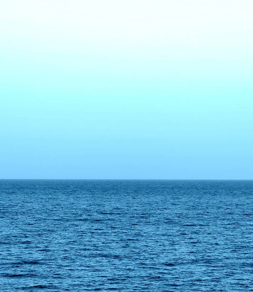 Красивий Морський Пейзаж Блакитним Небом — стокове фото