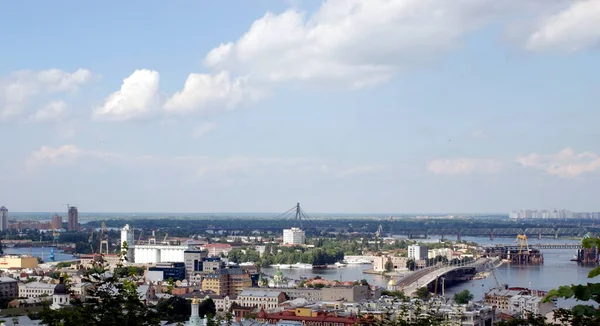 Utsikt Över Floden Och Staden Hamnen — Stockfoto