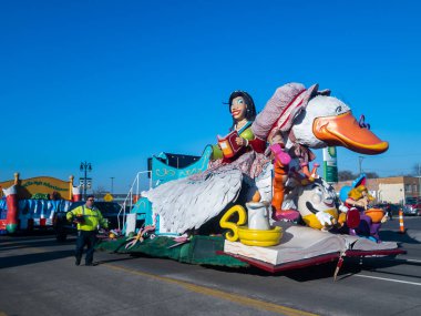 Detroit, Michigan 'da Amerika' nın Detroit, Michigan 'daki Şükran Günü Geçidi' ne hazırlanmak için ana şamandıra Detroit 'te kuruldu.