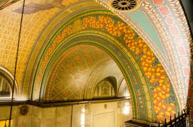 Fisher binası Detroit, Michigan 'daki Fisher Binası Albert Kahn Associates' in mimarı Joseph Nathaniel French tarafından tasarlandı ve General Motors 'un eski genel merkeziydi..