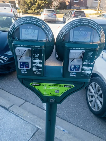 Green Parking Meter Birmingham Showing Time Expired Cars Parked Meter — Stock Photo, Image