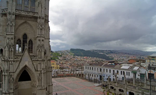 stock image Plaza de la Independencia, also known as Plaza Grande, is the main square of the city of Quito (Ecuador), located in the old part of the city.