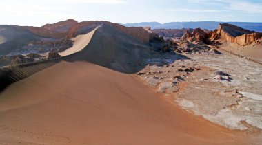 Kum ve Amfiteatr - Ay Vadisi, Atacama Çölü, Şili