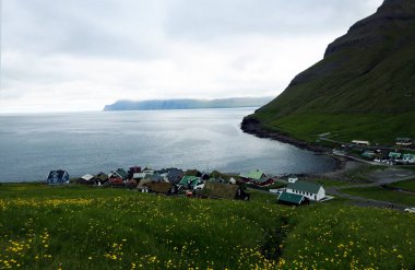 Danimarka 'nın Faroe Adaları' ndaki Eysturoy adasındaki Funningur manzarası