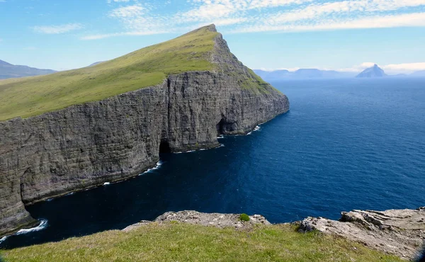 Trael Cliffs Bosdalafossur Vagar Island Faroe Islands Denmark — стокове фото