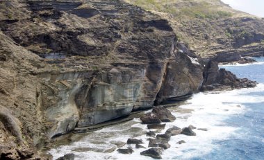 Herkül Sütunları, Doğu Yakası - Antigua ve Barbuda