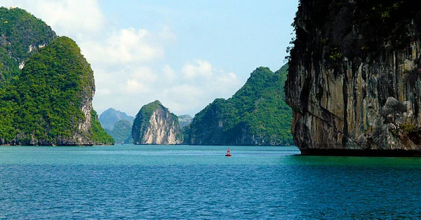 Vista Halong Bay Vietnam —  Fotos de Stock