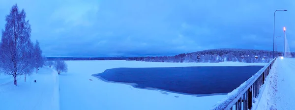 Floden Kemijoki Och Bron Nkynttil Rovaniemi Finland — Stockfoto