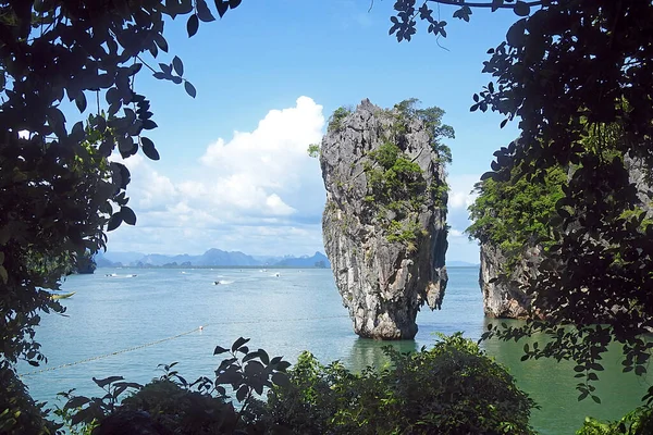 Rock Llamado Jame Bond Parque Nacional Phang Nga Tailandia —  Fotos de Stock