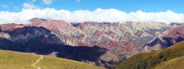 Cerro Hornocal, Humahuaca, Jujuy - Arjantin manzarası