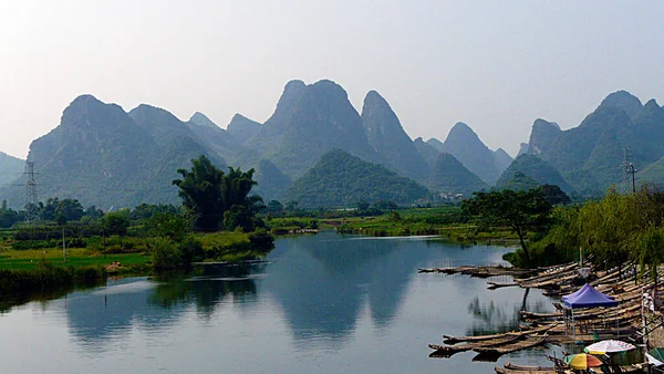 Карстовый Пейзаж Река Гуйлинь Яншо Китай — стоковое фото