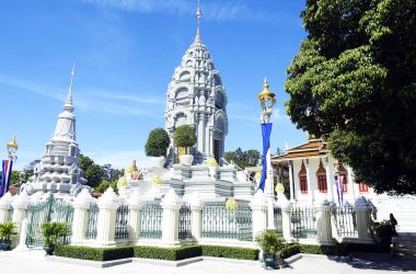 Phnom Penh 'deki Gümüş Pagoda Kamboçya