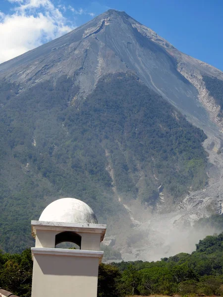 Wulkan Fuego Pobliżu Miasta Antigua Gwatemala — Zdjęcie stockowe