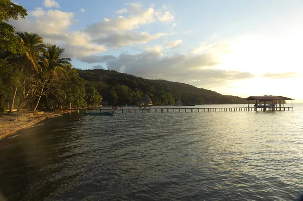 Захід Сонця Озері Ізабель Ґватемала — стокове фото