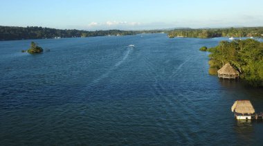 Rio Dulce Panoramik - Guatemala