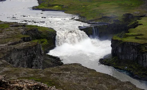 Hafragilsfoss Wasserfall Kuls Llum Fluss Kuls Rglj Pelzschlucht Island — Stockfoto