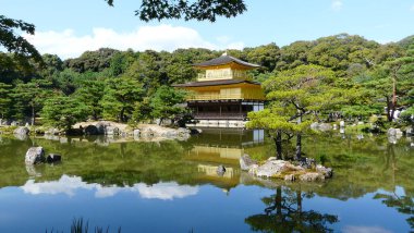 Altın Pavyon bahçesi, Kinkakuji, Kyoto Honshu Adası - Japonya