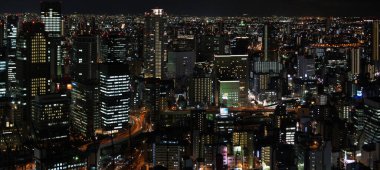 Osaka 'nın gece şehri, Honshu Adası - Japonya