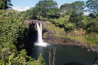 Gökkuşağı Şelalesi, Hilo, Büyük Ada Hawaii - Birleşik Devletler