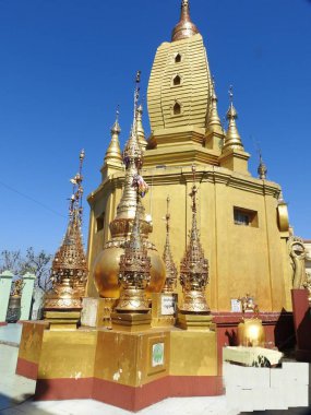 Temple on Mount Popa, Bagan, Birmania - Myanmar clipart