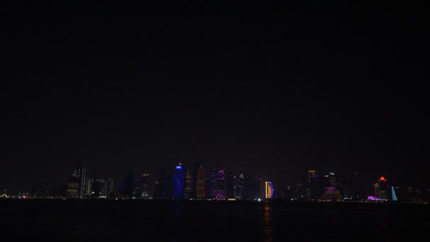 Doha Wolkenkrabbers Nachts Breed Schot Qatar — Stockvideo