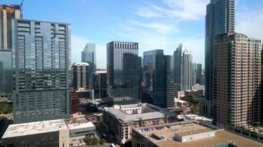 Austin şehir merkezine, ikonik binalarıyla - AUSTIN, TEXAS - Kasım 02, 2022