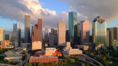 Günbatımında Houston Teksas 'ın Skyline' ı - HOUSTON, TEXAS - 30 Ekim 2022