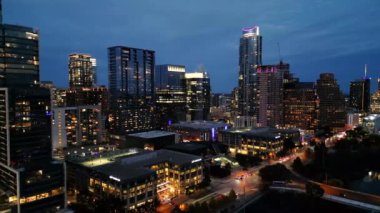 Houston Teksas 'ın gece silueti - HOUSTON, TEXAS - Kasım 02, 2022