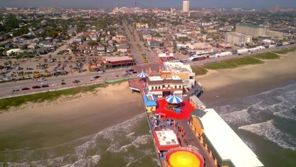ガルベストン島の歴史的な喜び桟橋晴れた日に Galveston Texas 2022年10月31日 — ストック動画