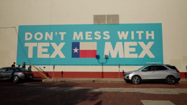Стоит Путать Кампанию Tex Mex Далласе Dallas Texas Октябрь 2022 — стоковое видео