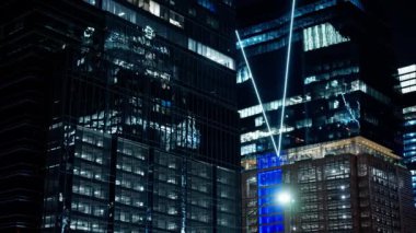 Geceleri Austin 'in modern ofis binaları - AUSTIN, TEXAS - 31 Ekim 2022