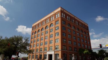 Dallas 'taki Dealey Plaza' daki Altıncı Kat Müzesi - Dallas, TEXAS - 30 Ekim 2022
