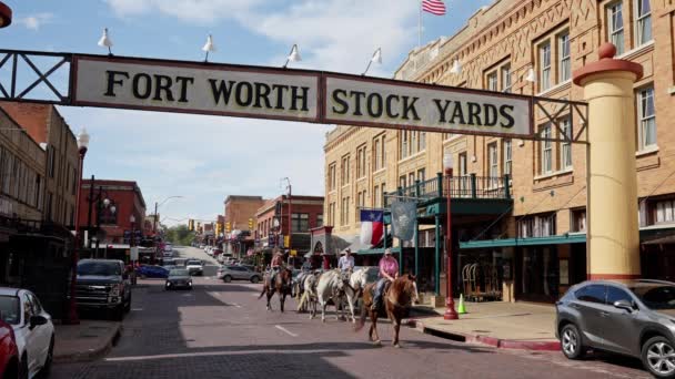 Ridning Genom Fort Worth Stockyards Det Historiska Distriktet Fort Worth — Stockvideo