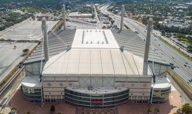 San Antonio Teksas Alamodome Stadyumu - yukarıdan - SAN ANTONIO, TEXAS - 3 Kasım 2022