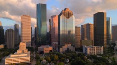 Günbatımında Houston Teksas 'ın Skyline' ı - HOUSTON, TEXAS - 30 Ekim 2022