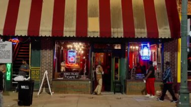 Memphis 'teki Beale Caddesi - Blues ve Rock Müzik' in ve efsanevi bir yerin evi - MEMPHE, TENNESSEE - Kasım 07, 2022