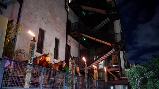 Чудова Річкорида Сан Антоніо Його Маленькими Ресторанами Пабами Вздовж Ріки — стокове відео