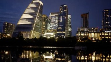 Gece 185 nolu blok ve Austin 'deki Northshore Apartmanları - AUSTIN, TEXAS - 31 Ekim 2022