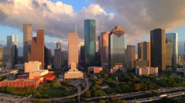 Günbatımında Houston Teksas 'ın Skyline' ı - HOUSTON, TEXAS - 30 Ekim 2022