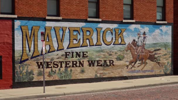 Maverick Fine Western Wear Tarihi Bölgedeki Fort Worth Stockyard Fort — Stok video