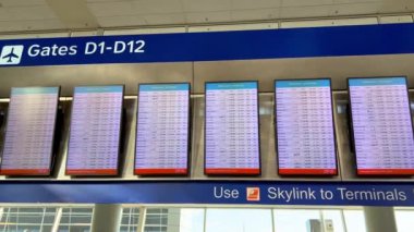 Dallas Fort Worth Havaalanı DFW Kalkış Ekranları - Fort Worth, ABD - 09, 2022