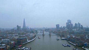 Sisli bir günde Londra sisli bir gün - seyahat fotoğrafçılığı