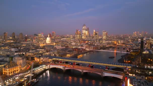 Los Puentes Sobre Río Támesis Londres Vista Aérea Atardecer Fotografía — Vídeos de Stock